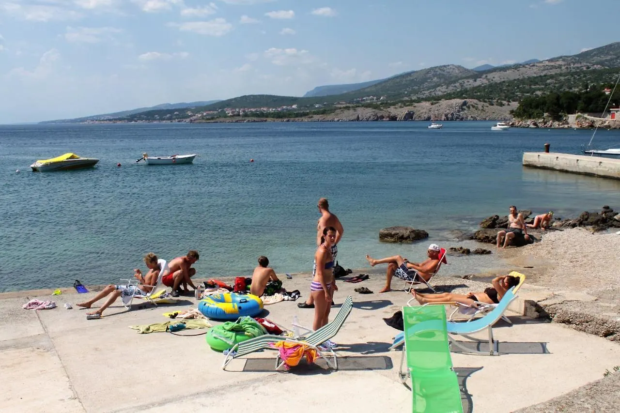 Apartments By The Sea Klenovica, Novi Vinodolski - 5516 Croatia