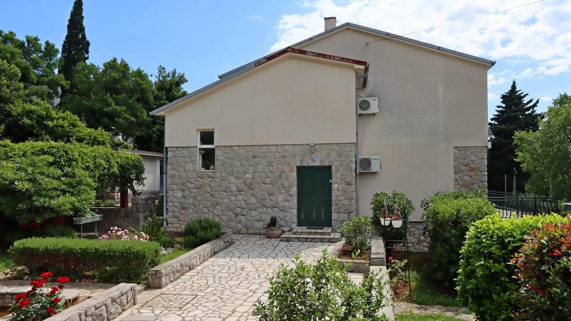 Apartments By The Sea Klenovica, Novi Vinodolski - 5516 location